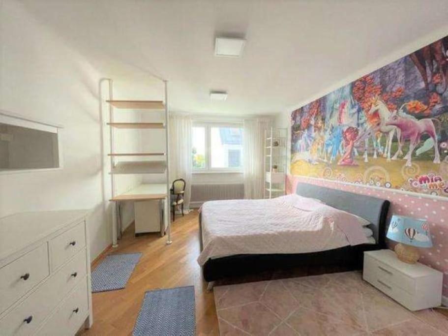 Apartment In With Garden *